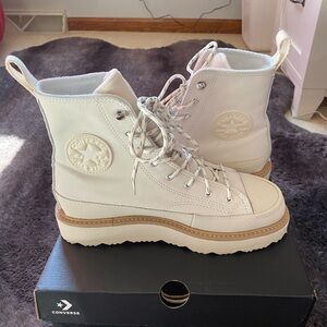Converse Chuck Taylor All Star Women's Cream Lace-Up Boots